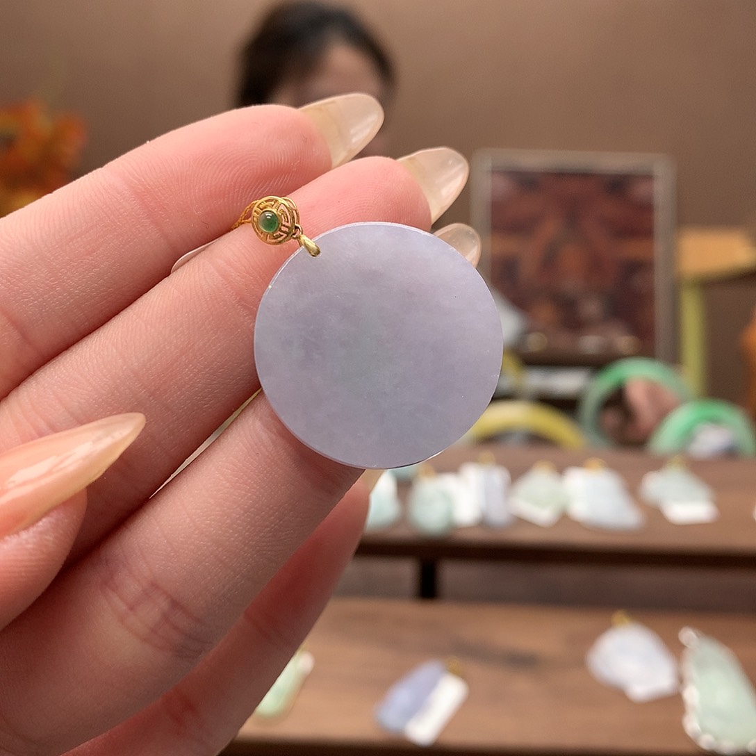 翡翠吊坠(不含链)18K金镶嵌