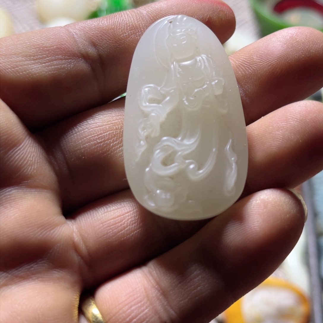 和田玉（糖玉）挂件未镶嵌