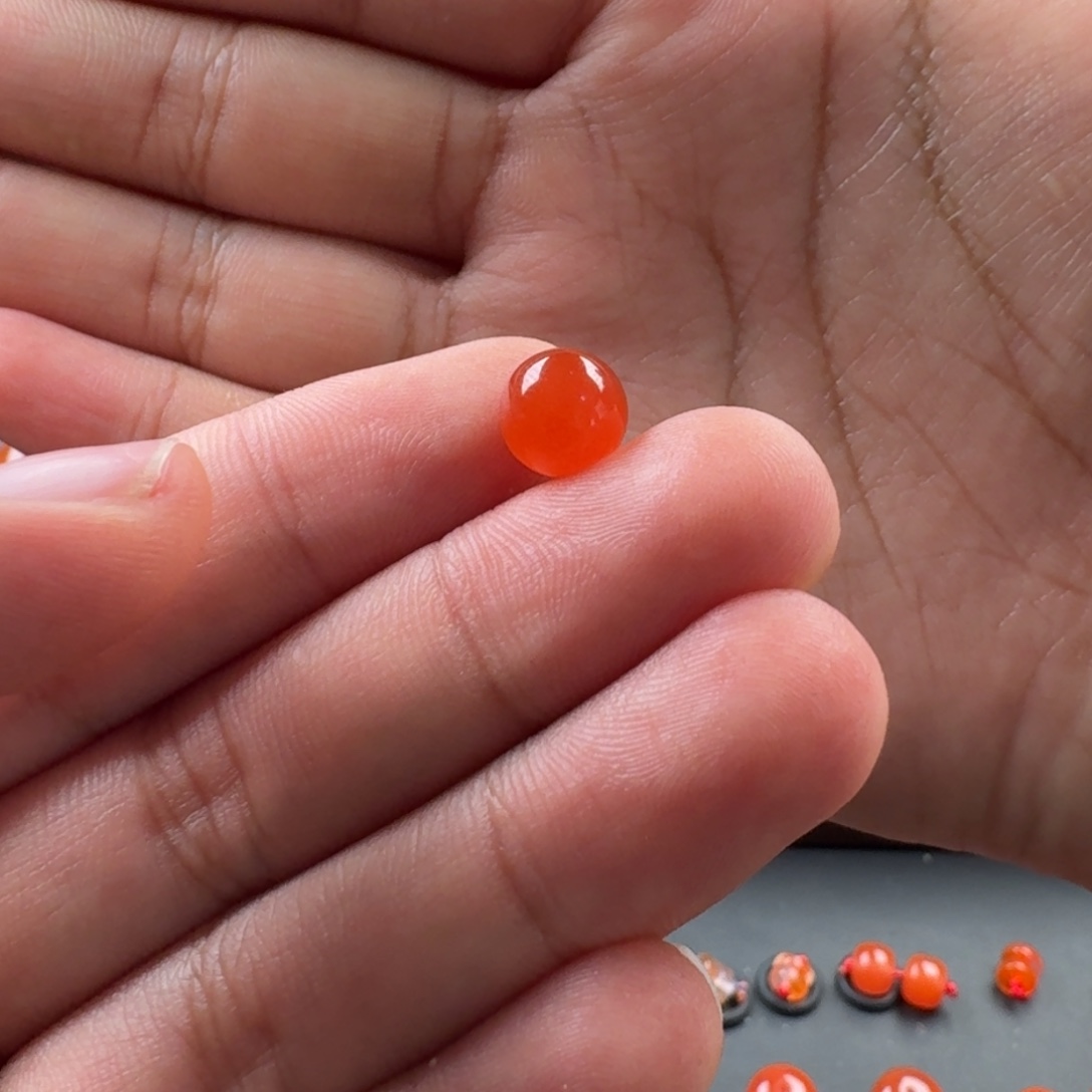 鳯***哥南红玛瑙未镶嵌圆珠8.2mm