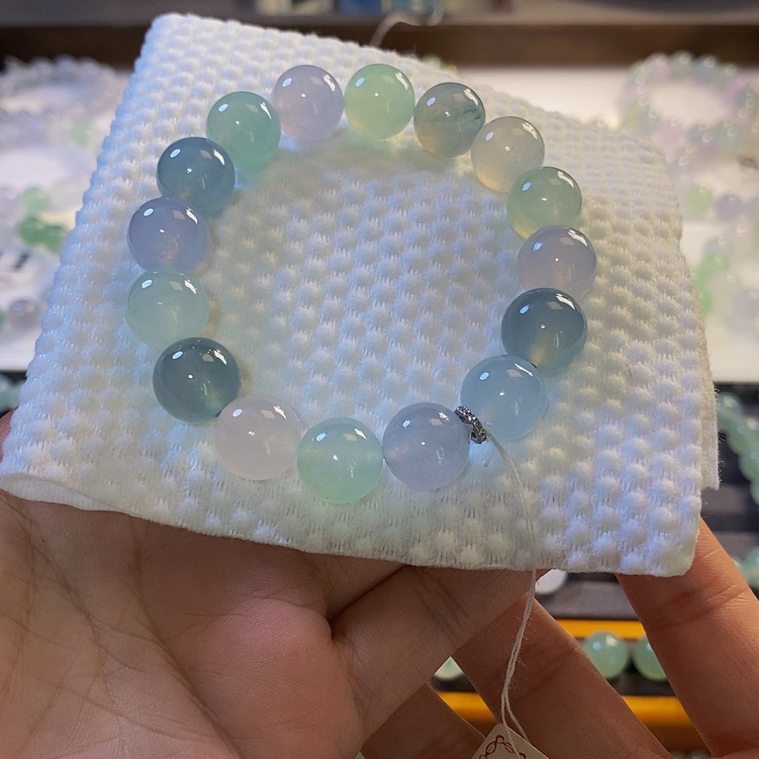 定制翡翠未镶嵌翡翠.