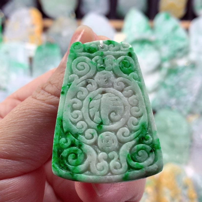 【闪购商品】翡翠吊坠(不含链)未镶嵌