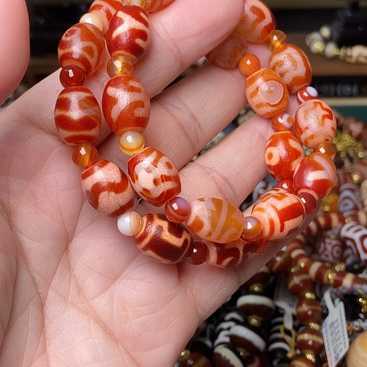 玛瑙/玉髓未镶嵌手链发一条