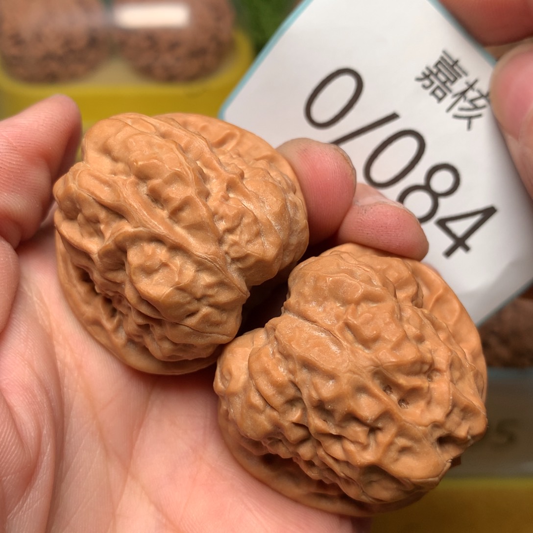 文玩核桃把件红皮双开背肌肉蛙38