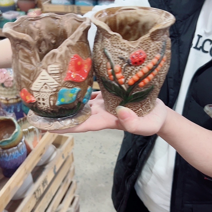 有孔.凑满10元发货多肉陶瓷花盆！