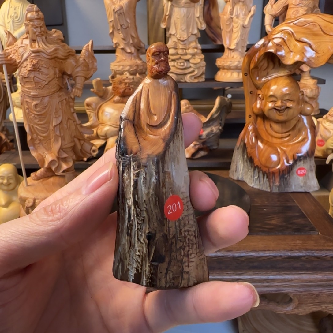 崖柏小木匠艺雕一物一拍