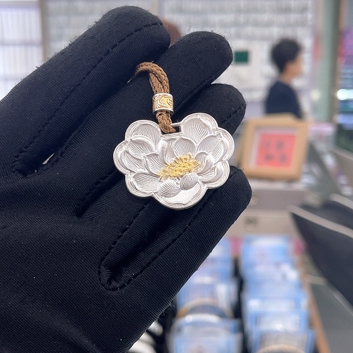 吊坠足银18.82足银吊坠