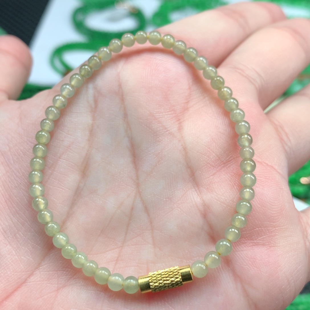 翡翠手链未镶嵌翡翠