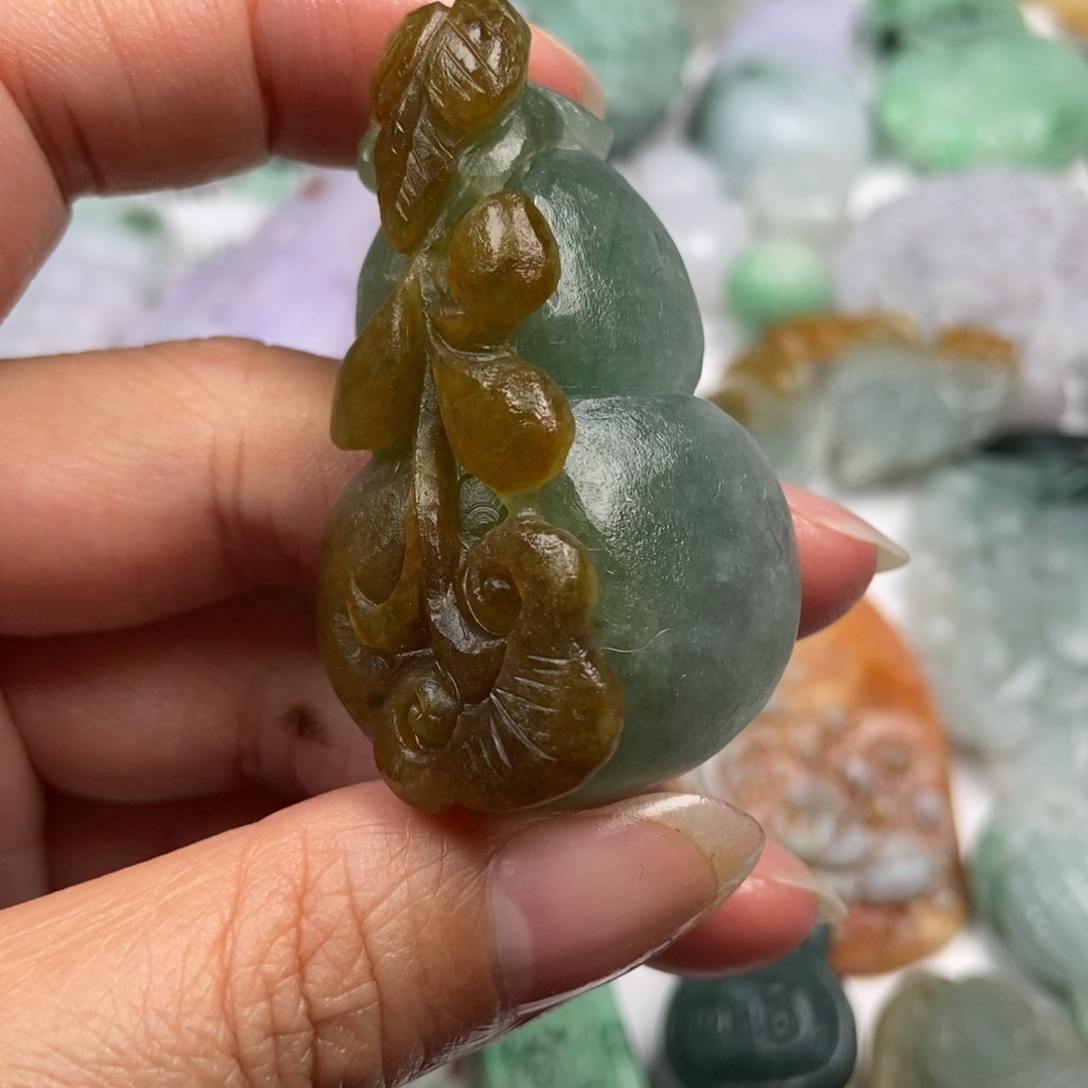 定制翡翠未镶嵌翡翠