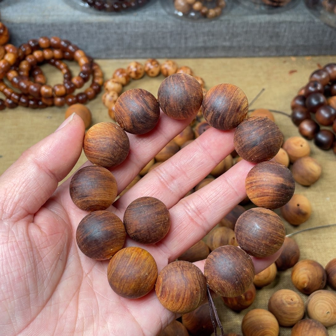 柏木（崖柏）一**?2.0太行崖柏陈化黑油骨料打磨