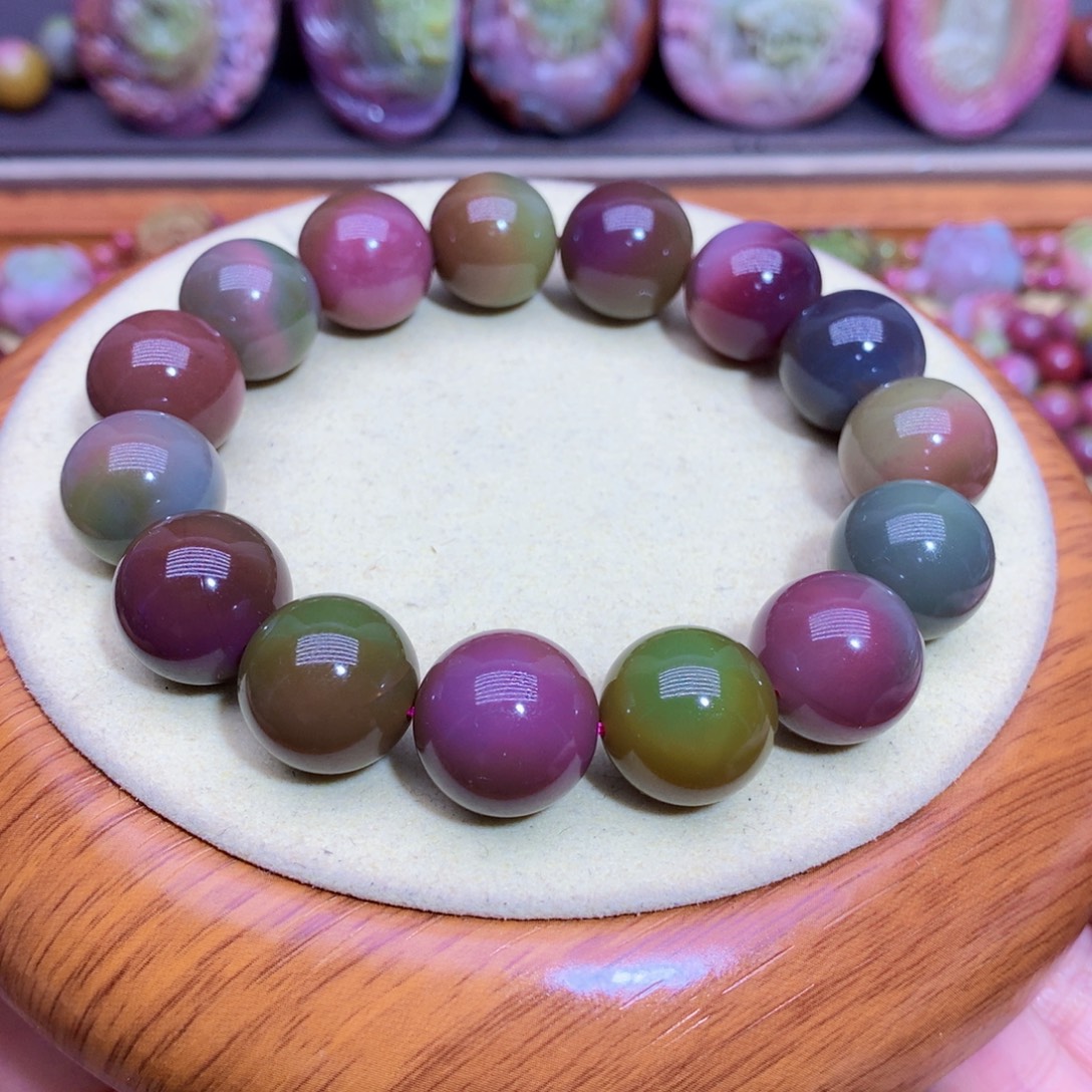 旺***豆玛瑙未镶嵌手链盐源