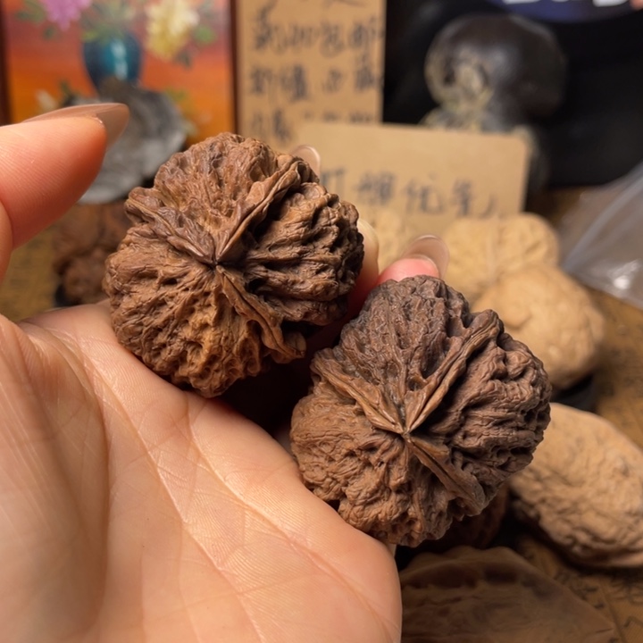 Y*云南铁核桃默认微瑕72