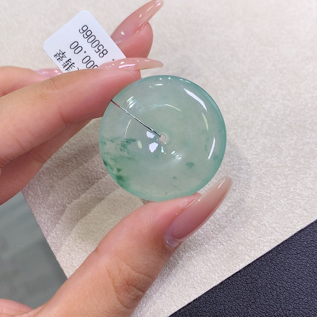 翡翠未镶嵌吊坠(不含链)30.8-6.1