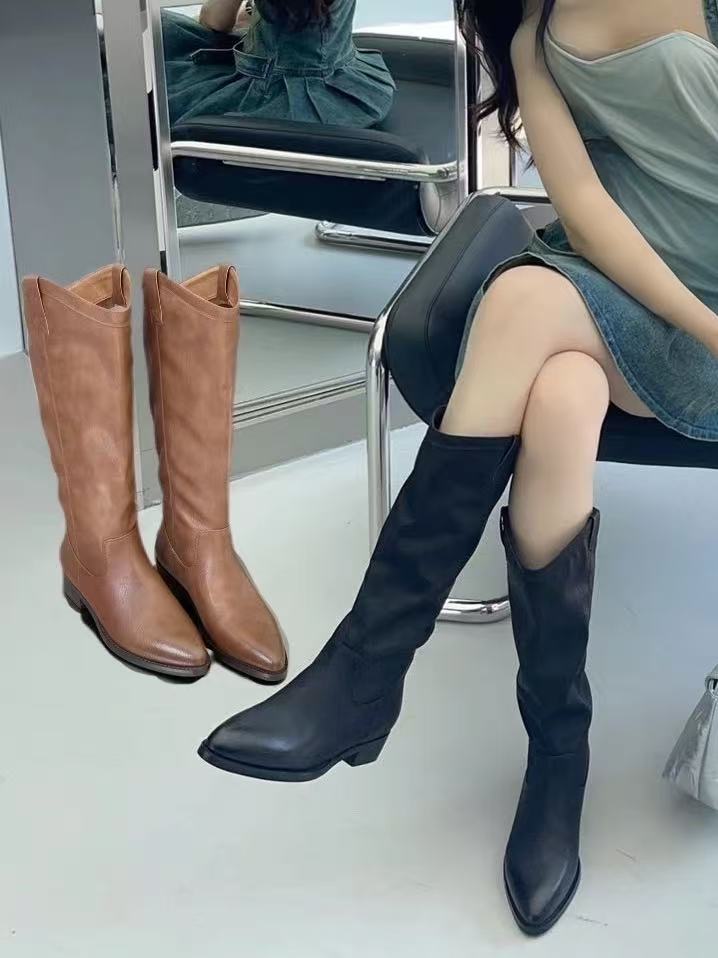 W5187尖头长筒靴女新款秋季法式复古西部牛仔靴骑士长靴子薄绒