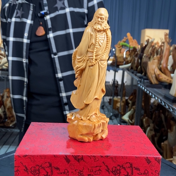 柏木（崖柏）随型摆件礼盒