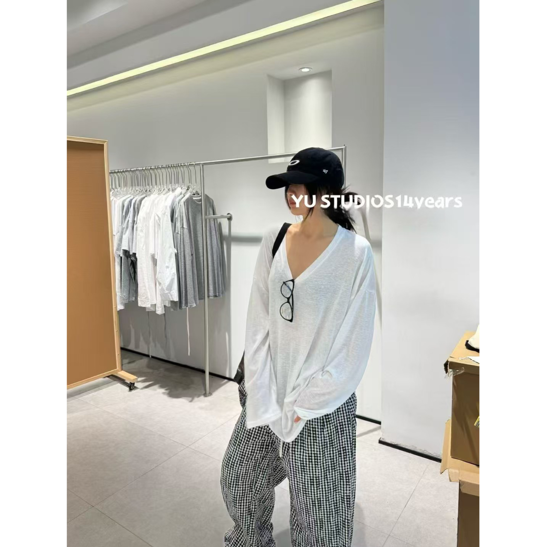 【现货-V领纯色防晒】東room夏季薄款韩版V领纯色长袖防晒T恤女