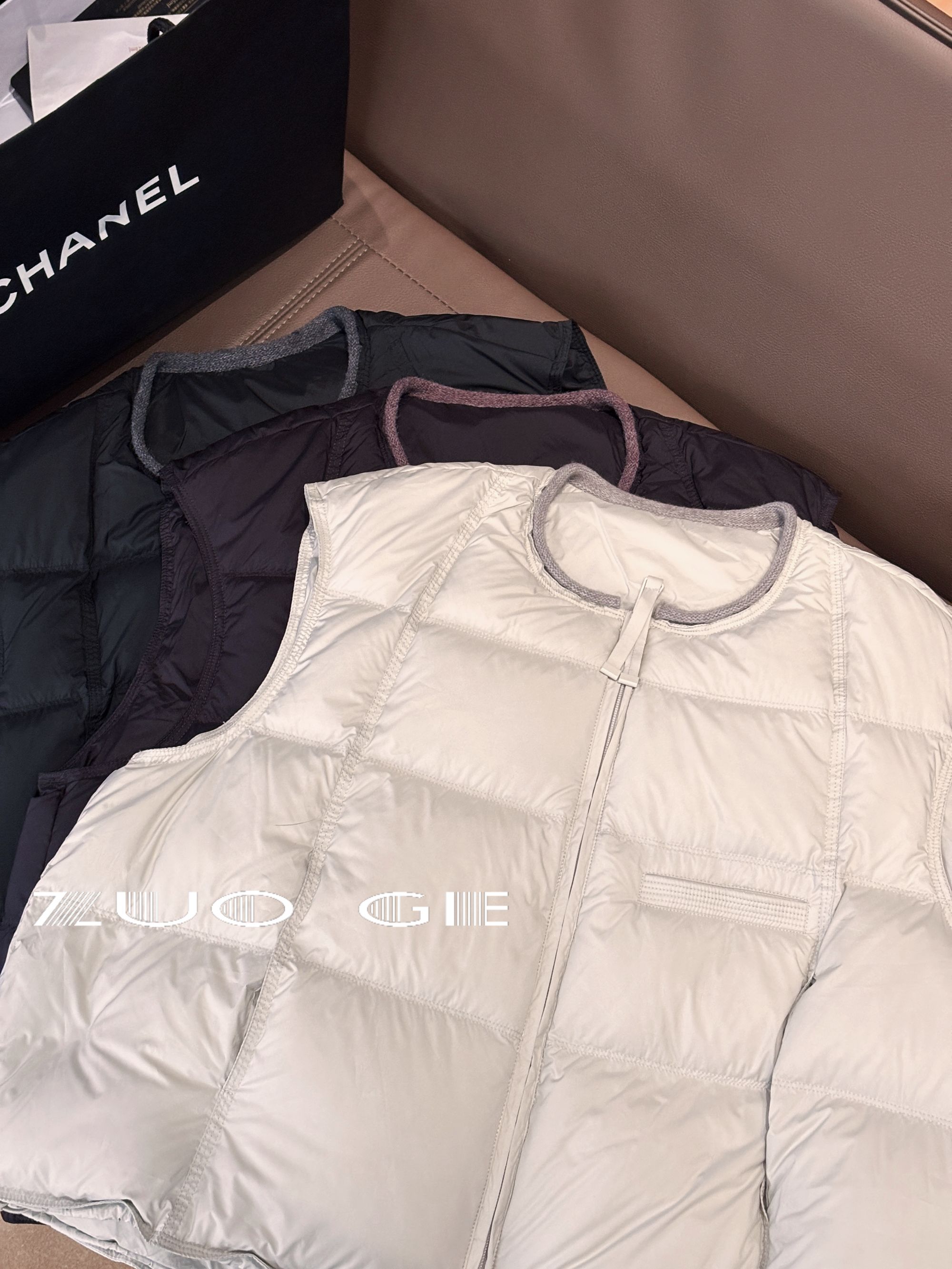 【泡芙新国标90羽绒】超轻柔软90羽绒服马甲保暖背心马夹坎肩外套TT