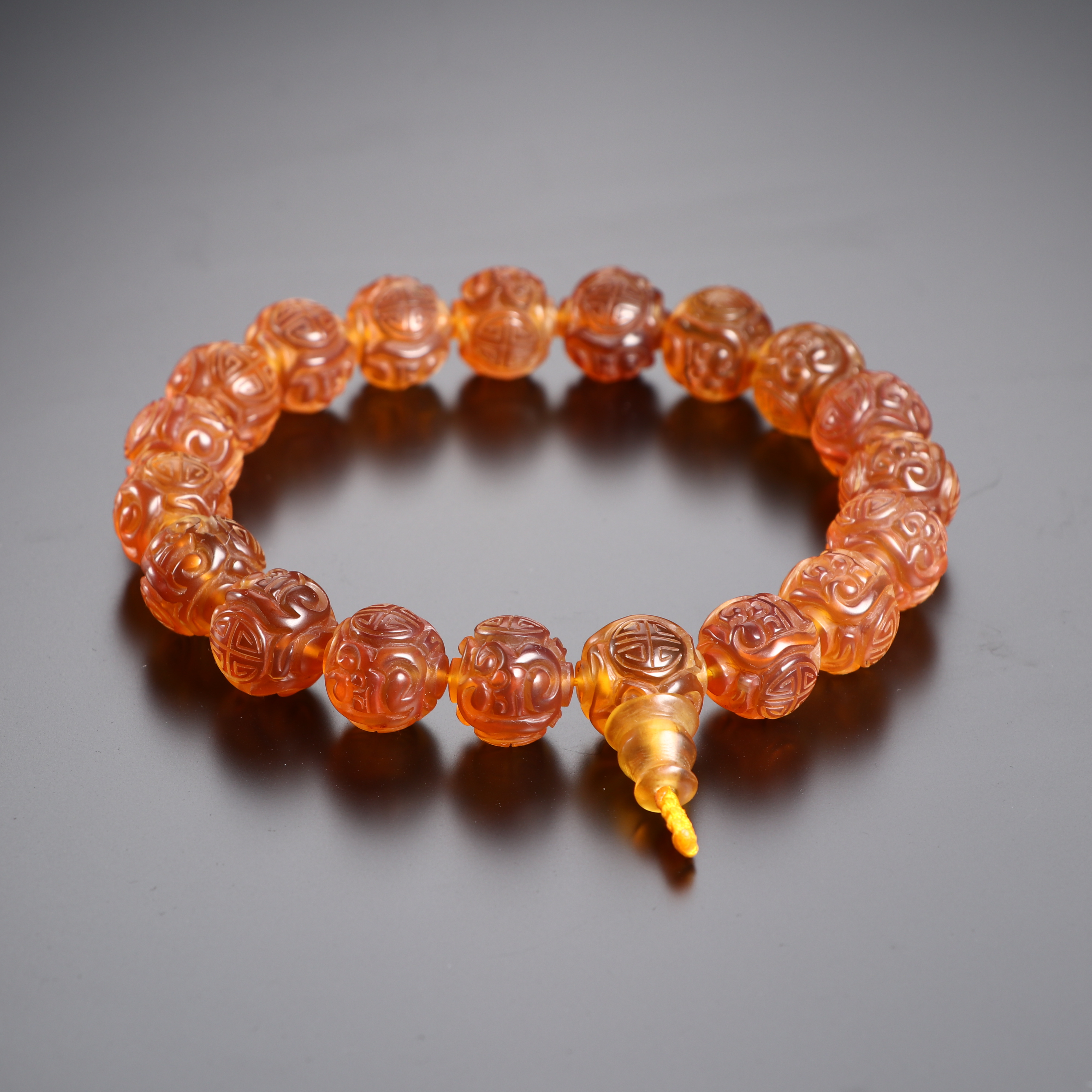 250401130/博古通今/集古藏今/琥珀团寿纹手串/古董首饰