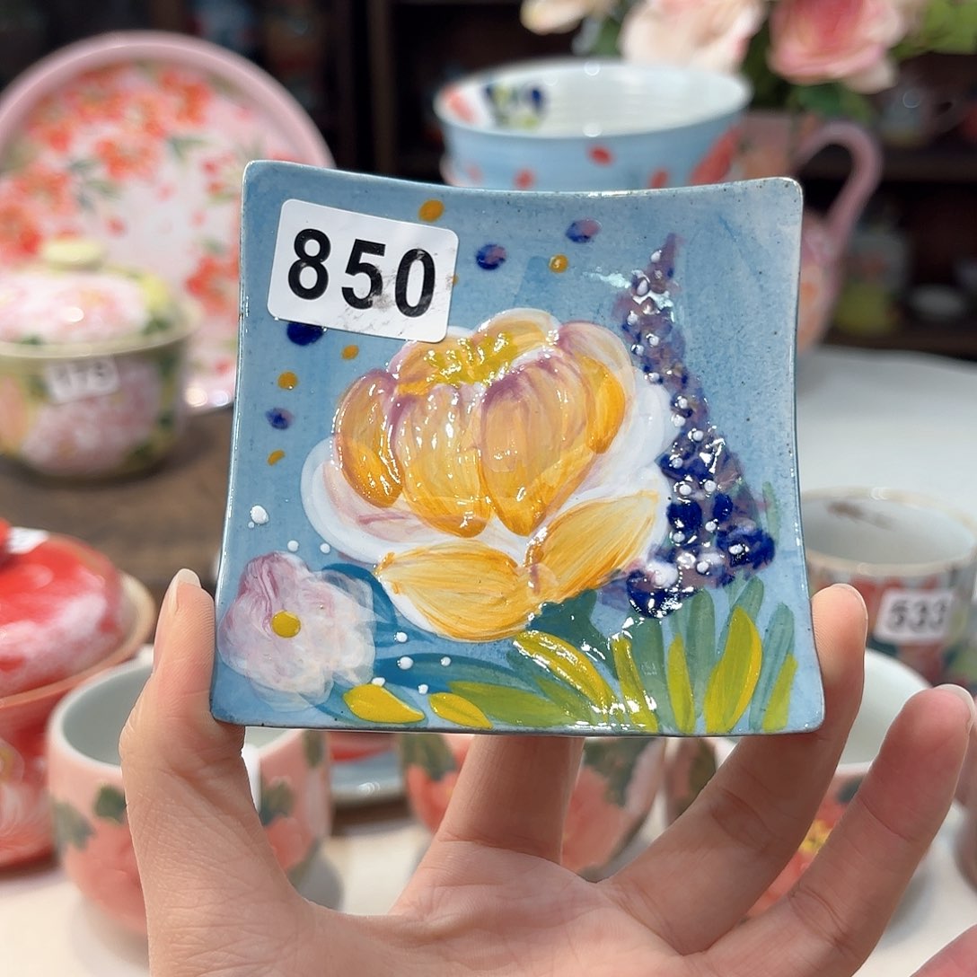 瓷片兔兔的小时好长啊