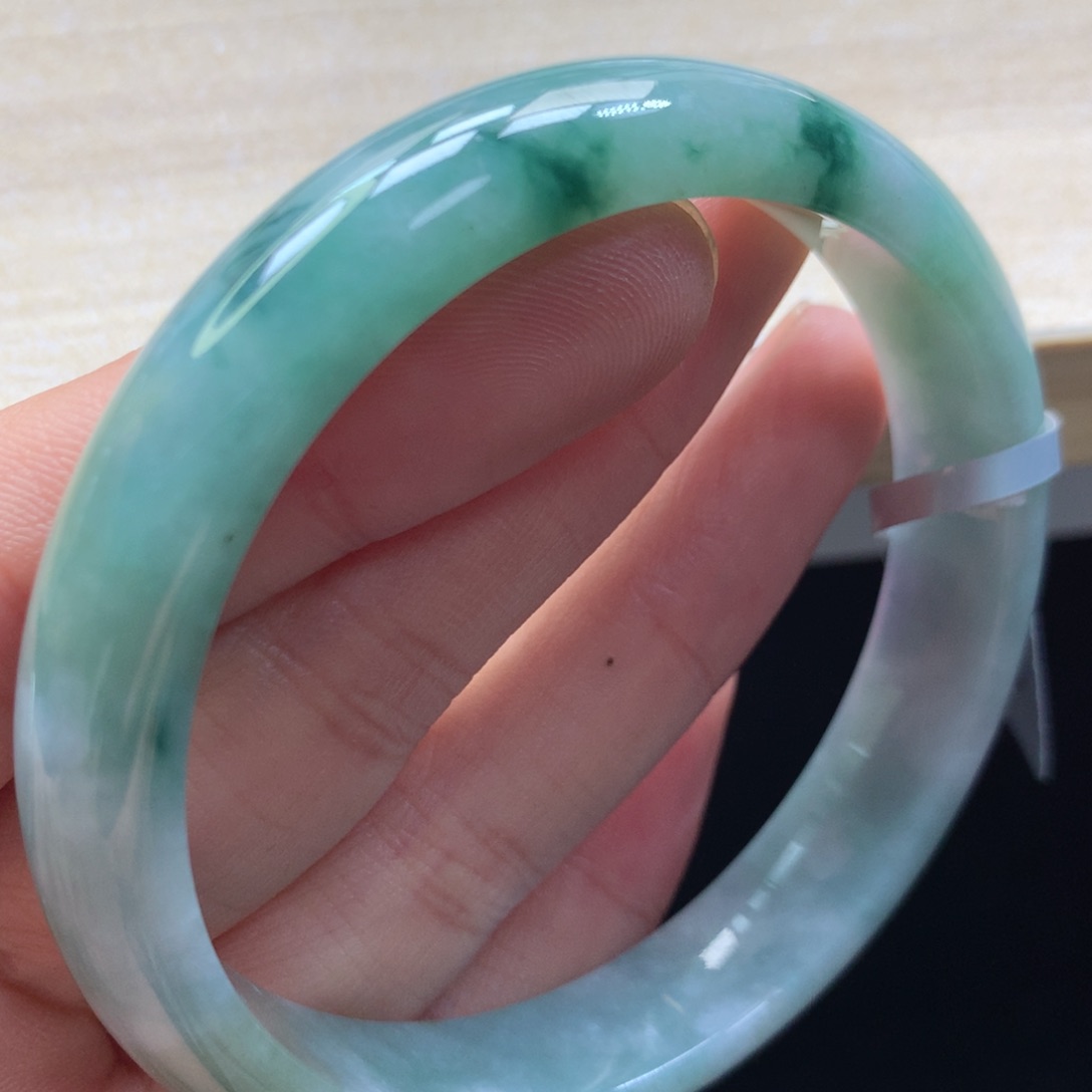 未镶嵌手镯翡翠手镯