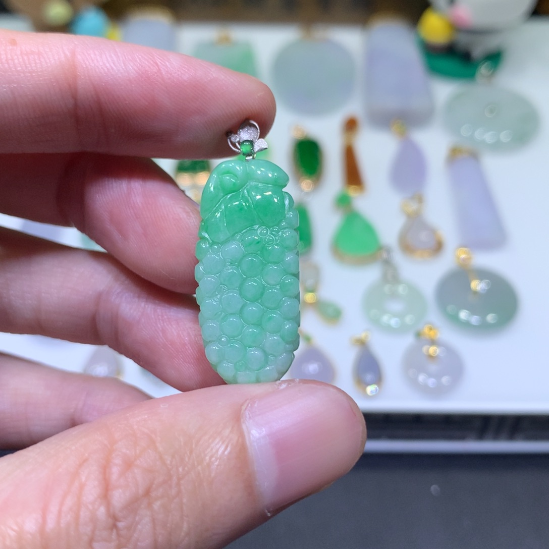 翡翠18K金镶嵌吊坠(不含链)