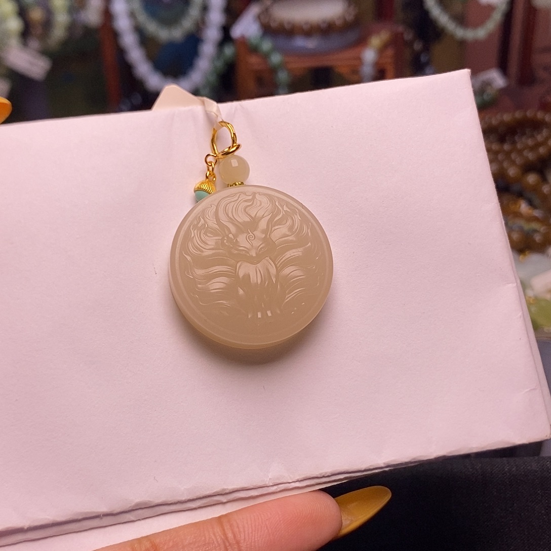 和田玉未镶嵌颈饰浓藕粉老料收藏凤九