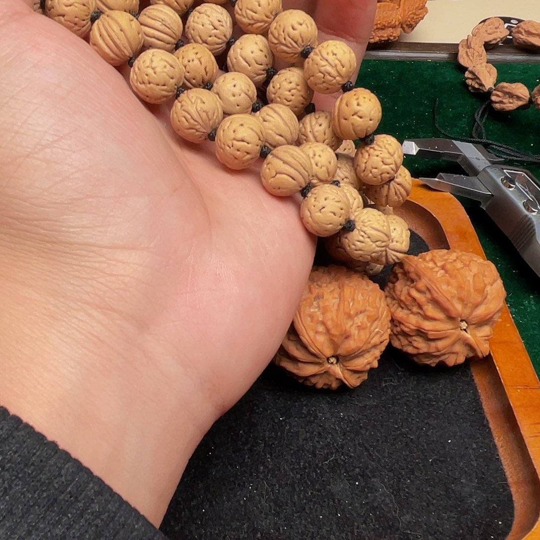 烙****文玩核桃吊坠桃核