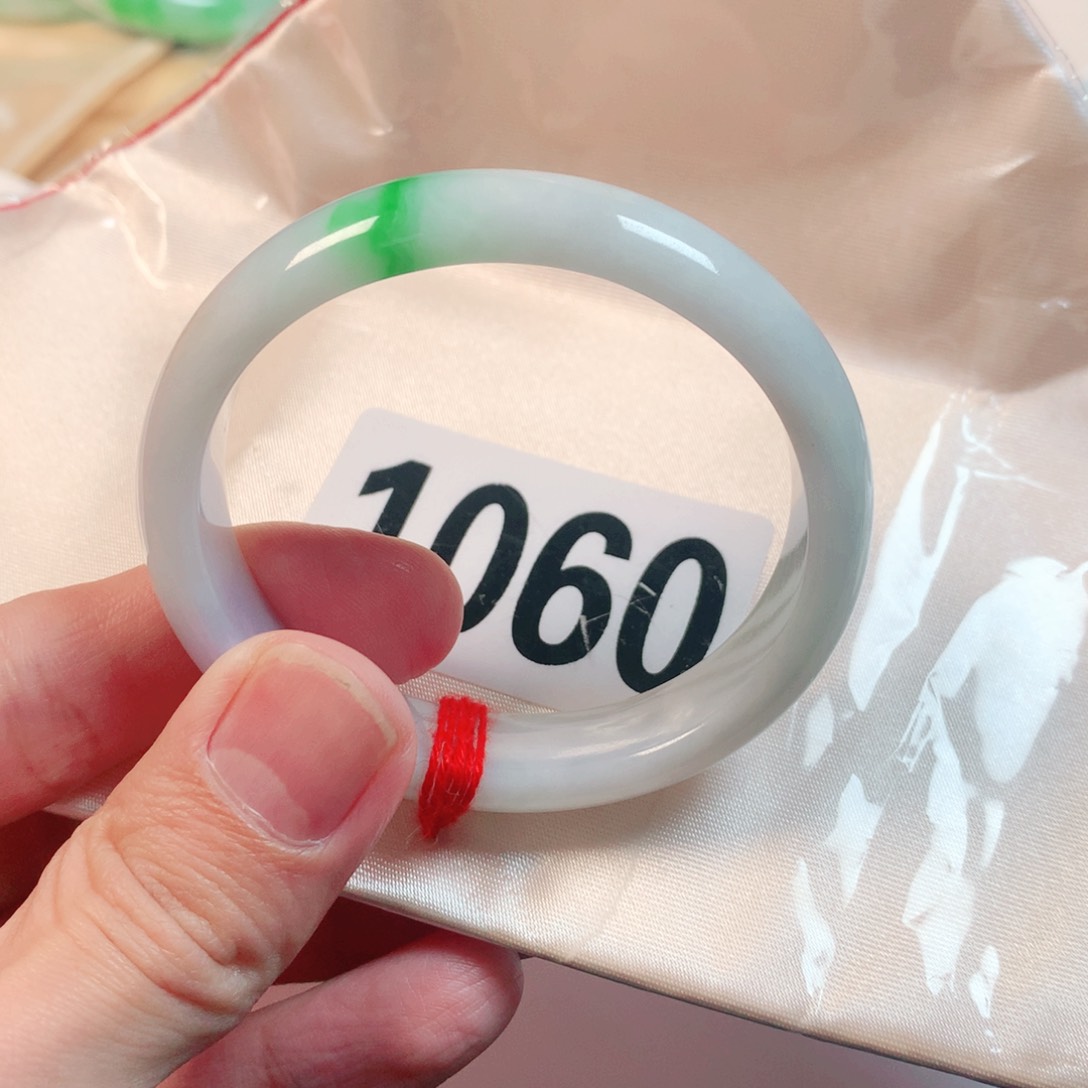 翡翠手镯未镶嵌翡翠手镯1060