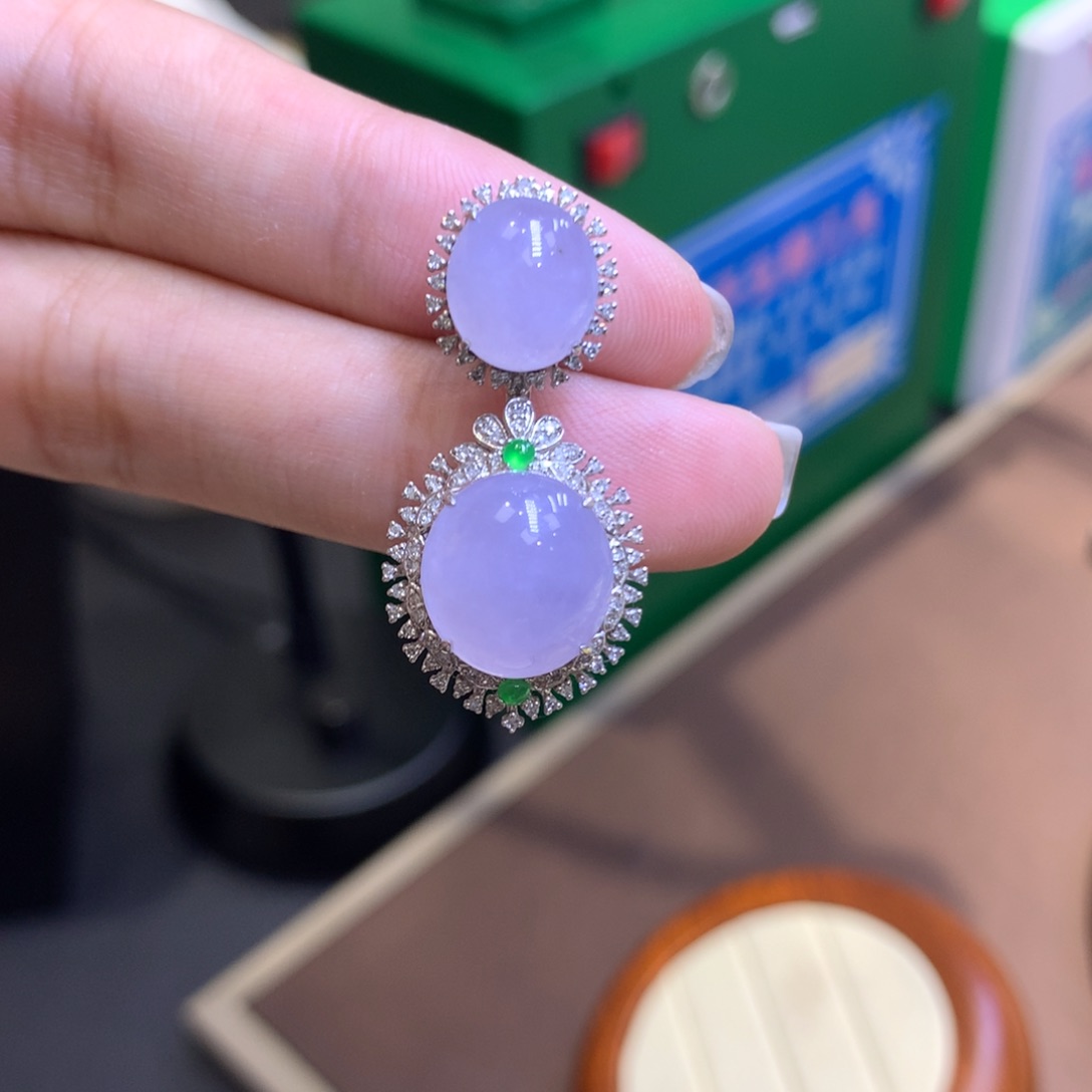 翡翠18K金镶嵌颈饰翡翠