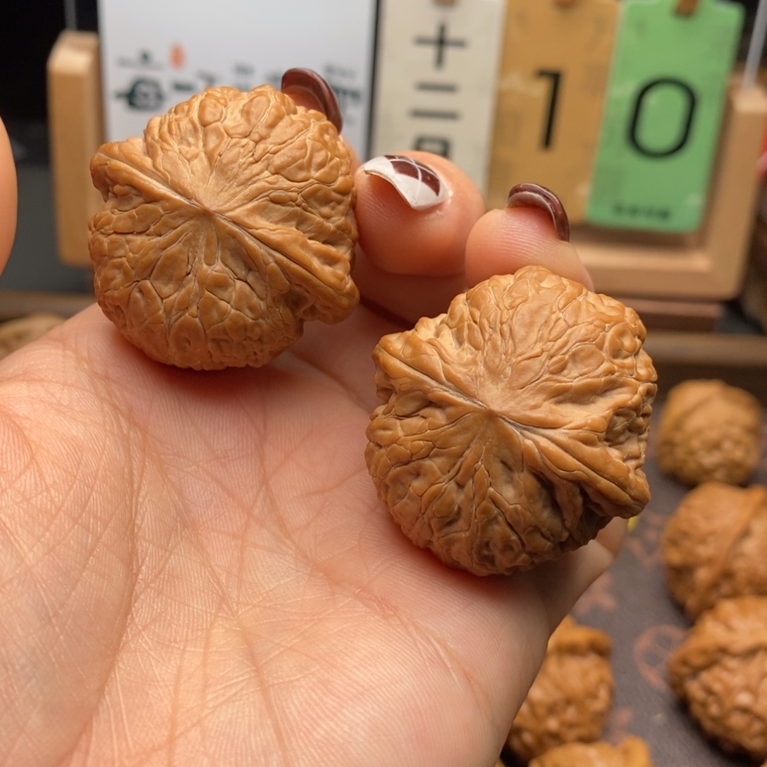 文玩核桃把件铁锤