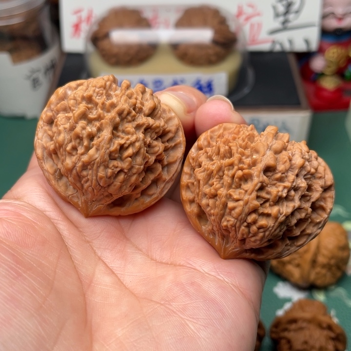 【闪购商品】文玩核桃吊坠41+满天星