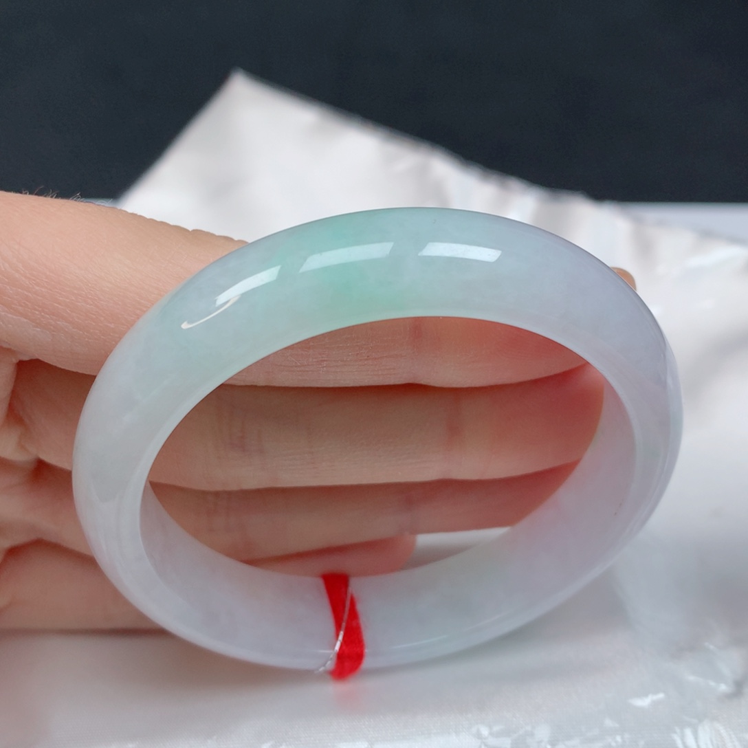 翡翠手镯未镶嵌52正圈