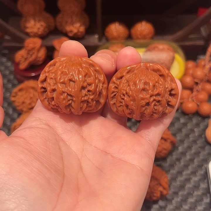 文玩核桃吊坠宫灯