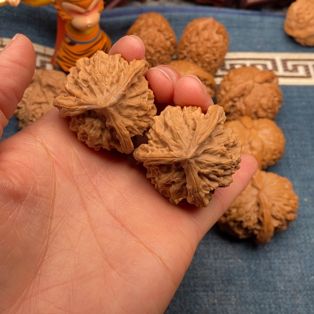 文玩核桃把件39全品三棱