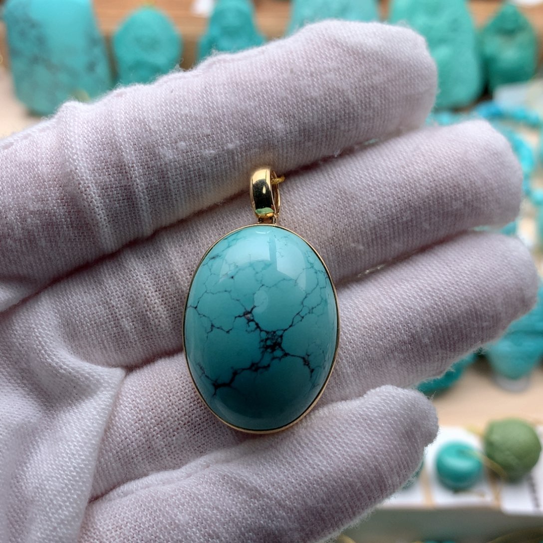 绿松石颈饰18K金镶嵌