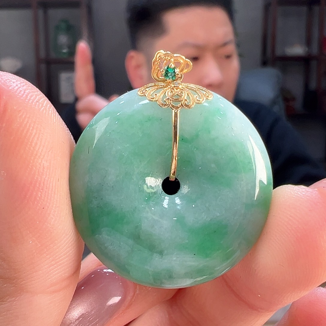 翡翠吊坠(不含链)18K金镶嵌吊坠1