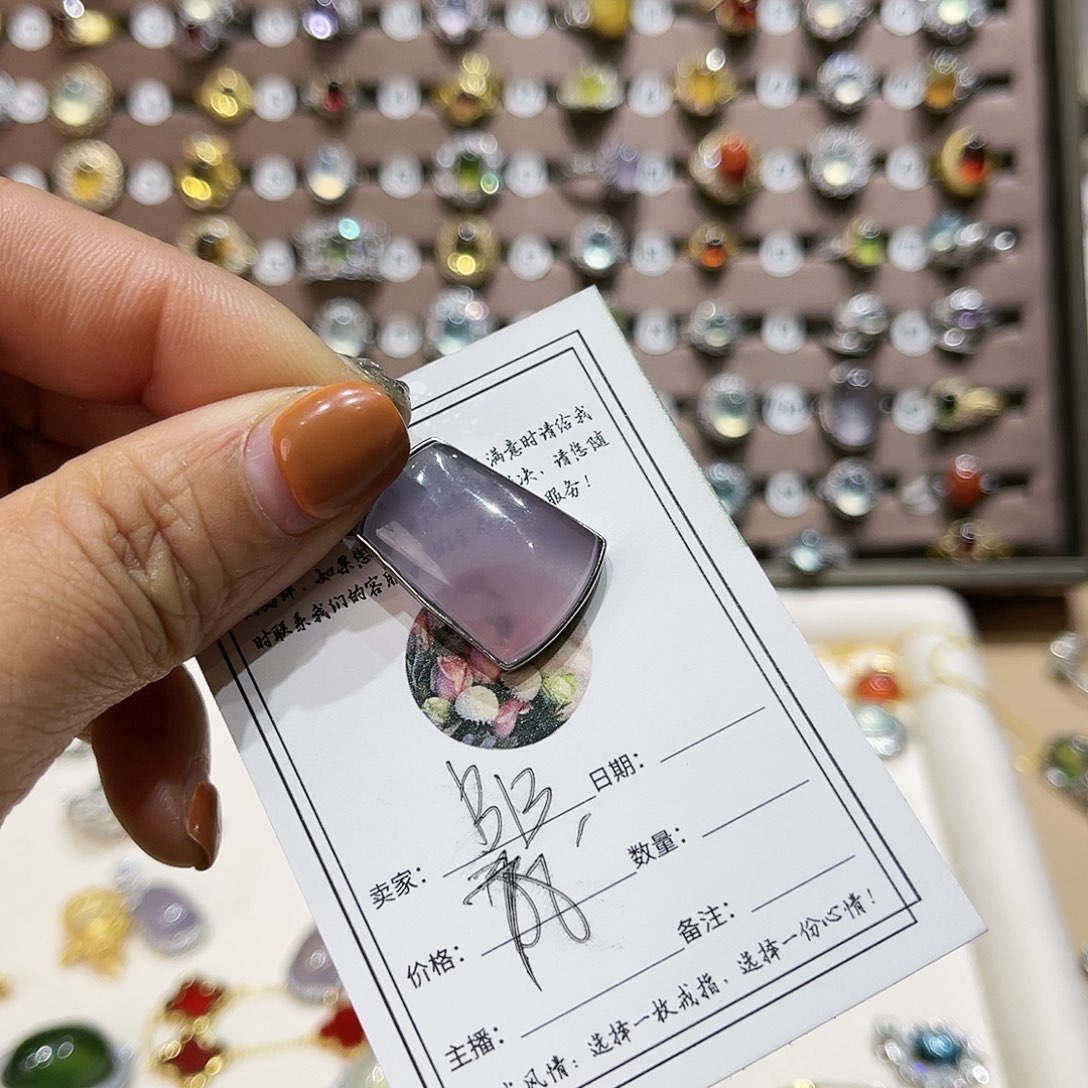 蛇纹石玉颈饰银S925镶嵌吊坠