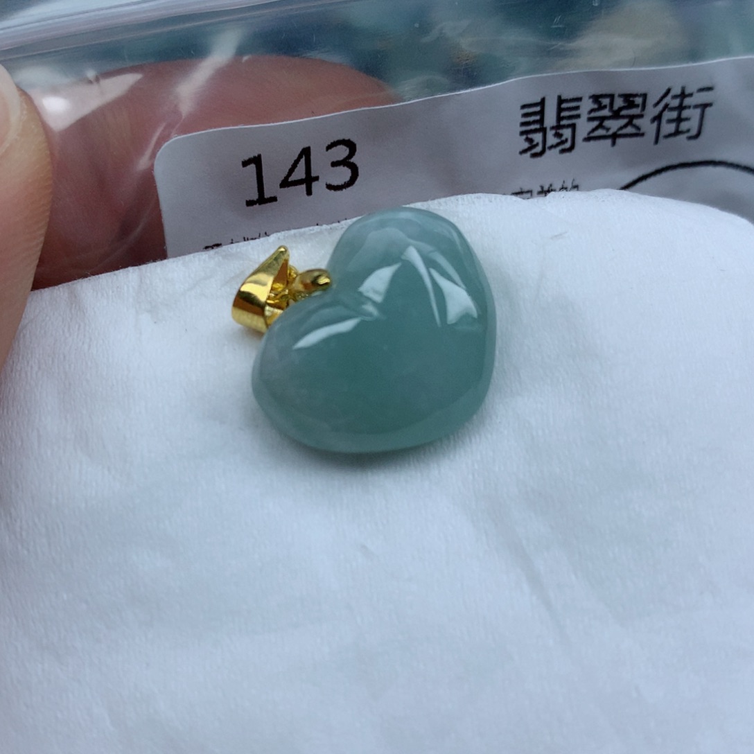 翡翠颈饰未镶嵌手串