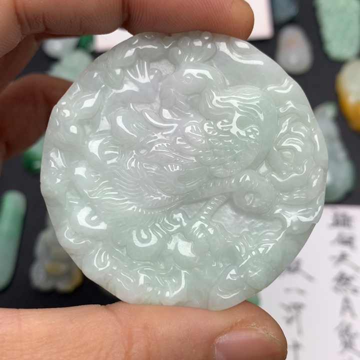 翡翠未镶嵌颈饰天然A货翡翠