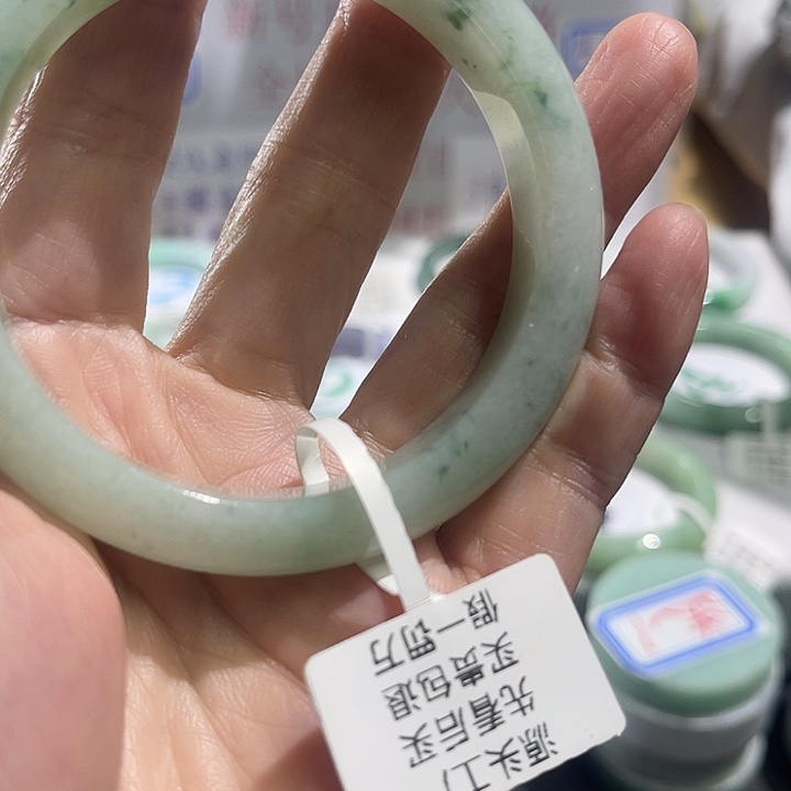 暖***暖翡翠未镶嵌手镯纯天然缅甸翡翠手镯