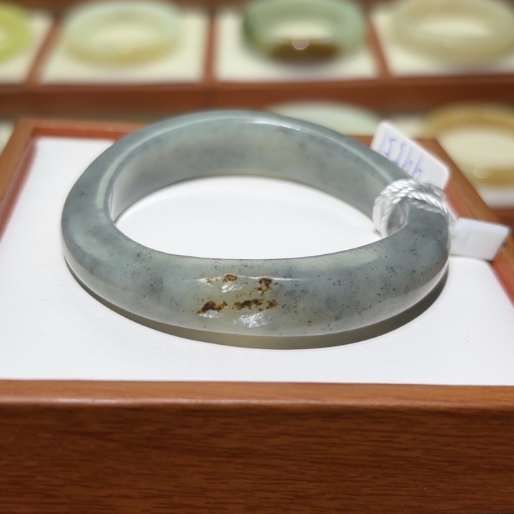 和田玉（子料）未镶嵌手镯籽料青花扭扭镯