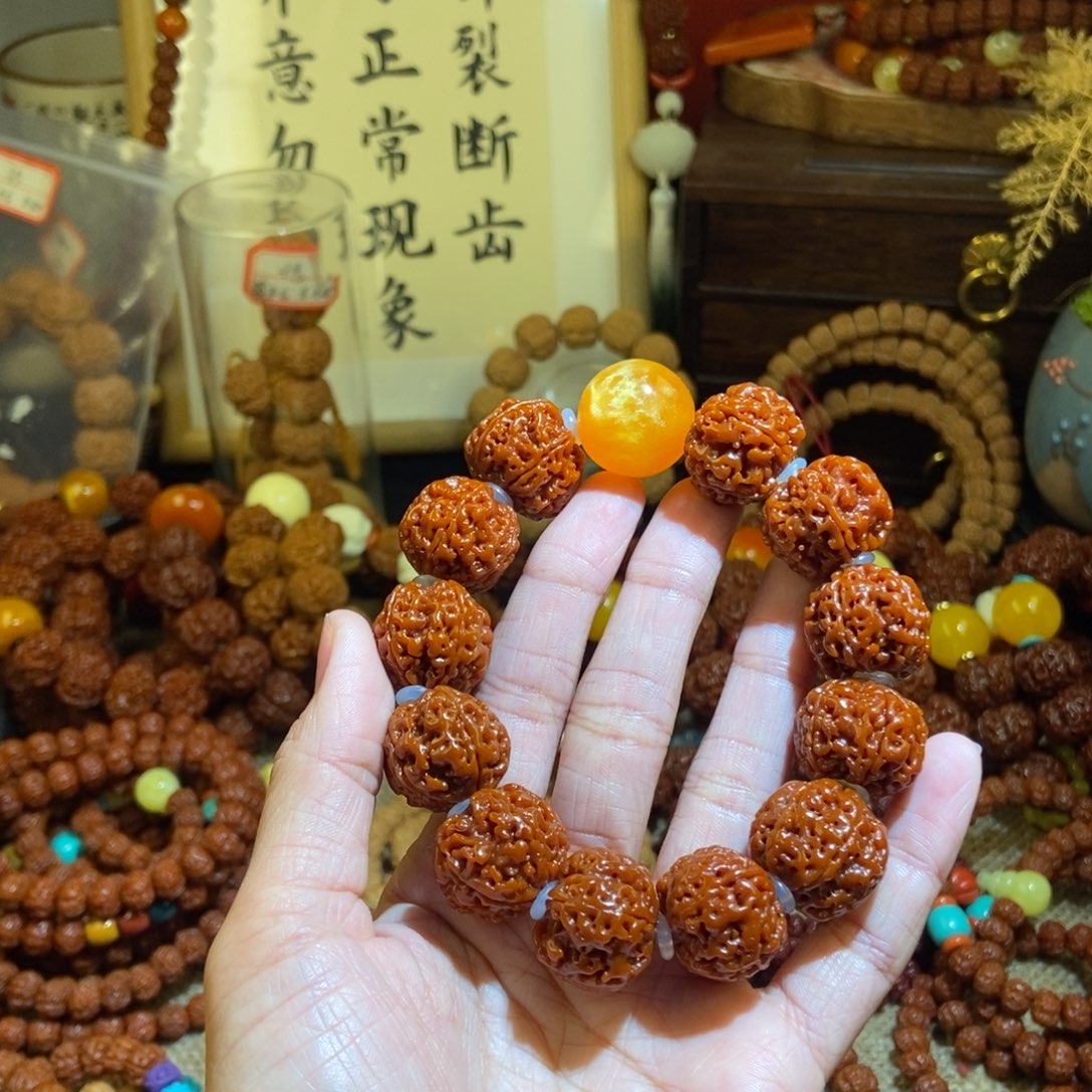 金刚菩提手串205玉化肉黄珠福利考验一物一图