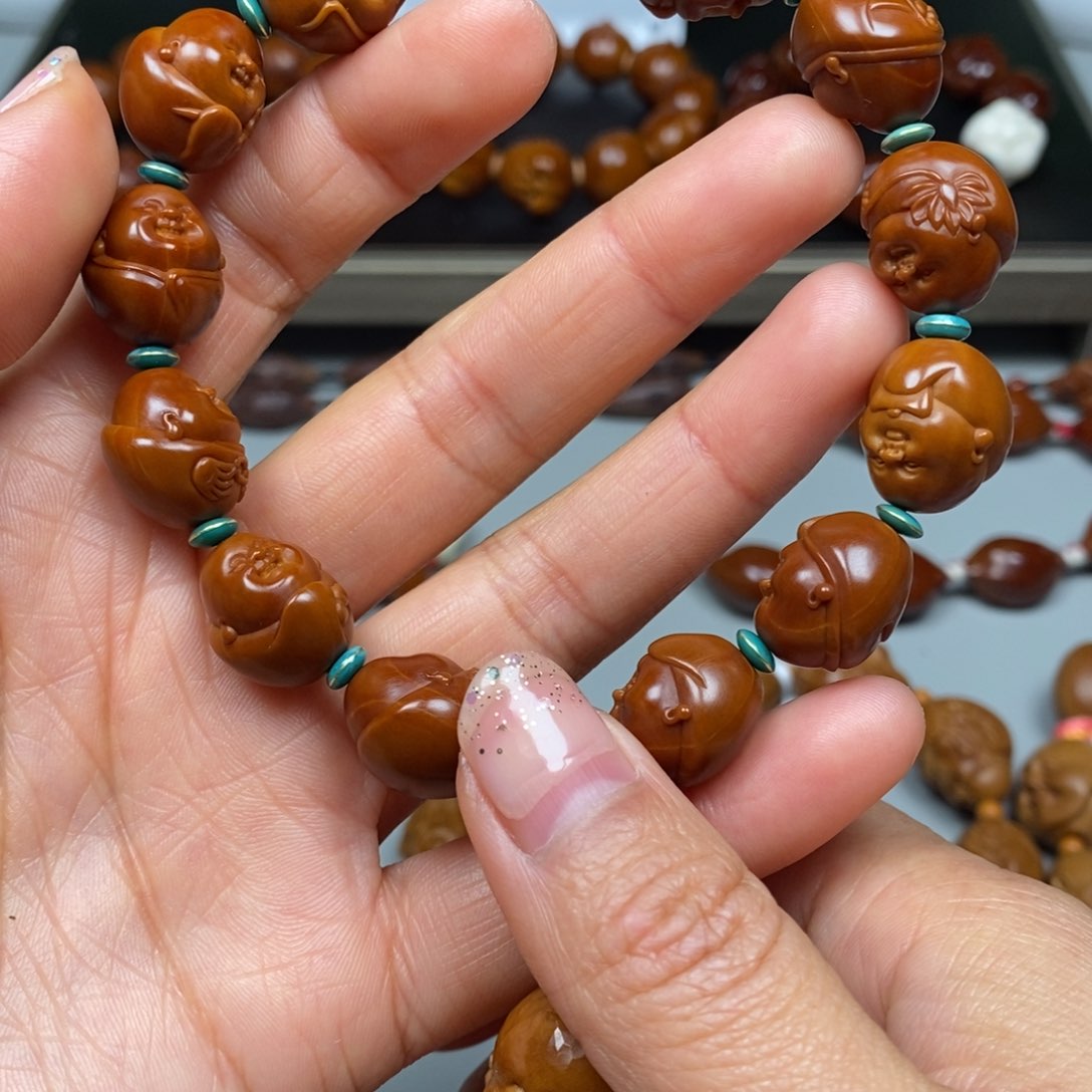 橄榄核吊坠小弥勒定金，没有现货