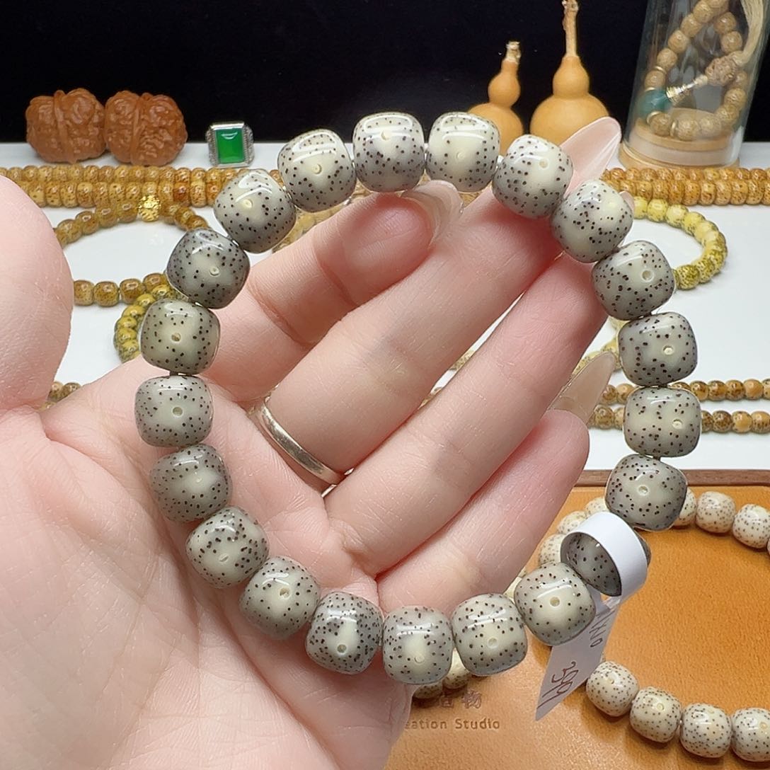 星月菩提手串11x10星点