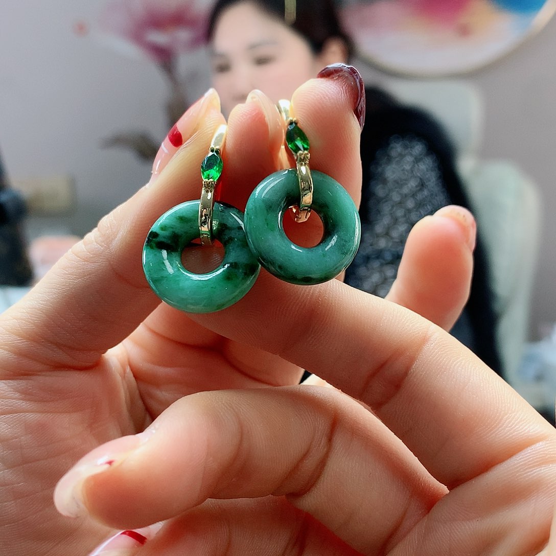 【闪购商品】翡翠耳饰未镶嵌，