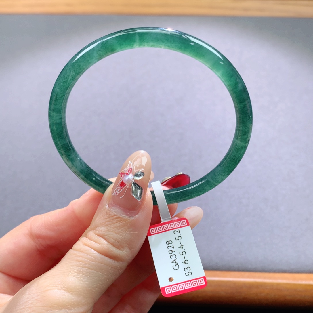 翡翠手镯未镶嵌天然翡翠手镯叮当镯