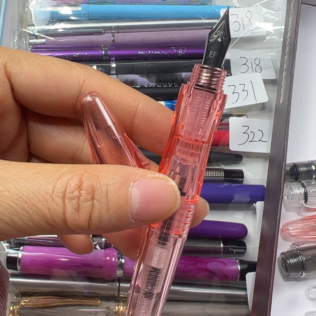 便携式半透明桔红色旋帽