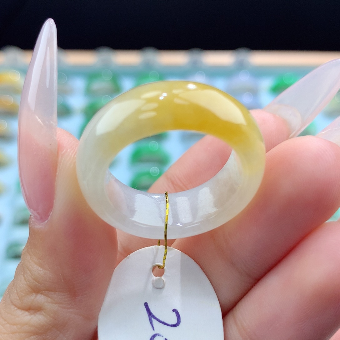 翡翠戒指未镶嵌20圈