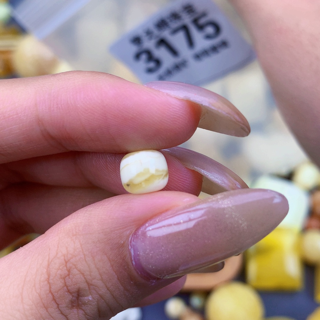 琥珀未镶嵌珠宝奇石8 粉