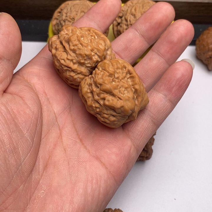 將***心核桃手串/手链蛤蟆头狮子头35尺寸修了