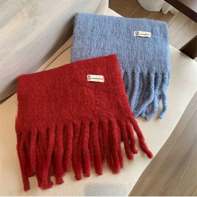 新年圣诞红色围巾女秋冬ins风新款小众高级感韩系纯色针织围巾